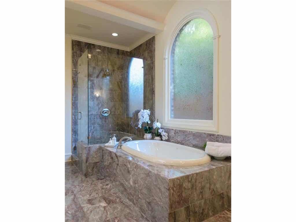 6615-Glendora-master-bath-1024x768