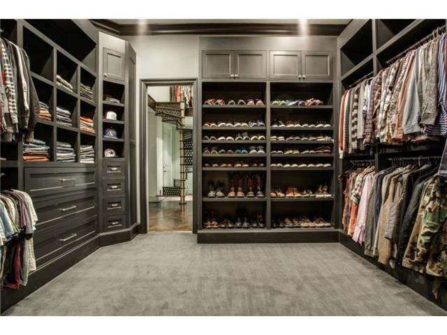 6735-Aberdeen-master-closet