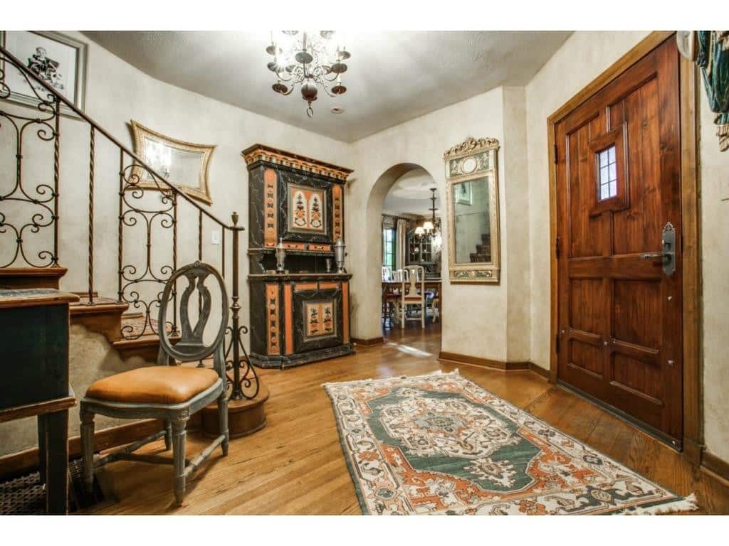 6748-lakewood-foyer-1024x768