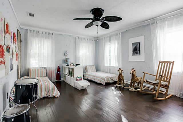 6819-Santa-Fe-Bedroom