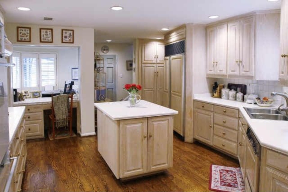 6820-Avalong-kitchen