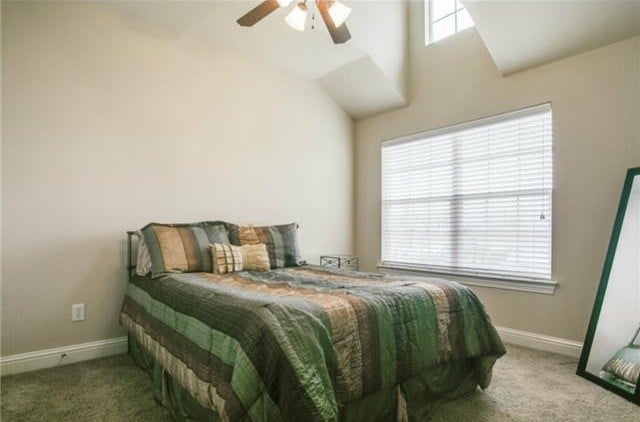 6822-Oeste-T-e1427697302700