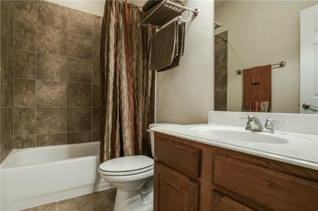 6822-Oeste-U-e1427697330547