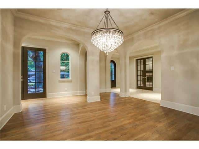 6831-Pemberton-dining-room1