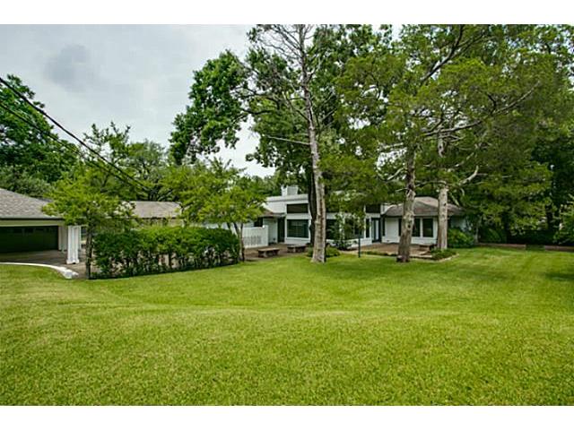 6832-Westlake-Backyard-2