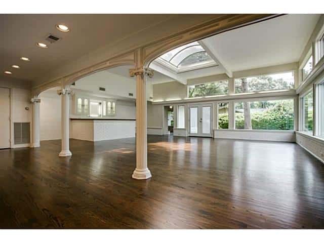 6832-Westlake-Solarium-Bar