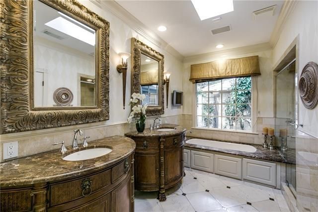 6924-Azalea-Master-bath