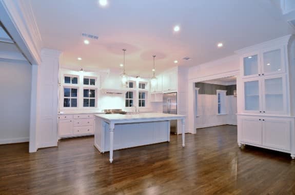 6929-Casa-Loma-kitchen-575x380