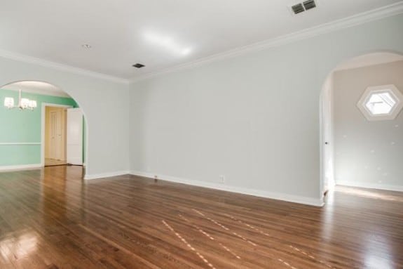 6939-San-Mateo-Living-1-575x383