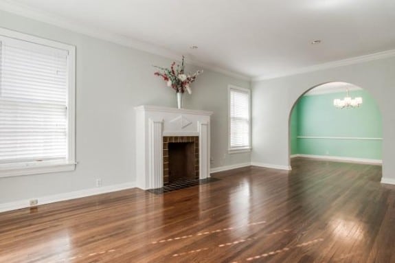 6939-San-Mateo-Living-2-575x383