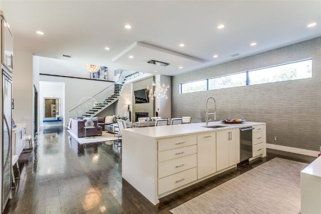 Sweetest-Badge-Centenary-1