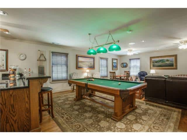 7022-Lakeshore-gameroom