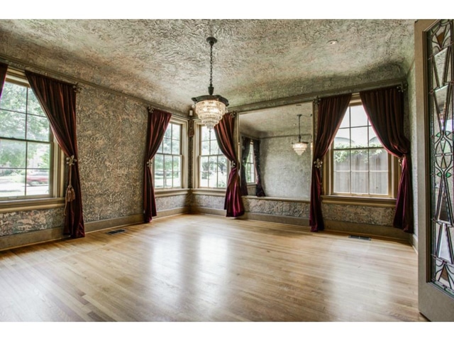 7023-Lakewood-formal-dining