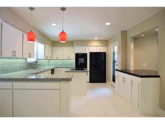 7031-Midbury-Kitchen