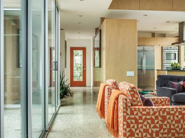 706-Kessler-Woods-Hallway