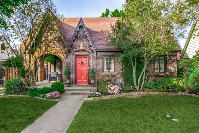 1006-Clermont-facade-1