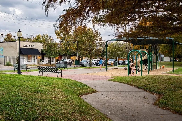 710-Dumas-8