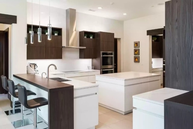 7107-Lake-Edge-Drive