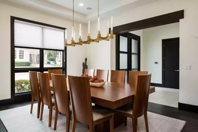 7107-Lake-Edge-Drive