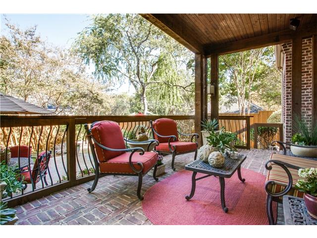 7115-Coronado-balcony