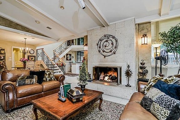 7115-Meadowcreek-Living-575x382