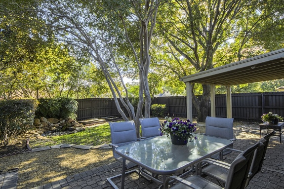 7210_Winedale_Back_Exterior-575x383