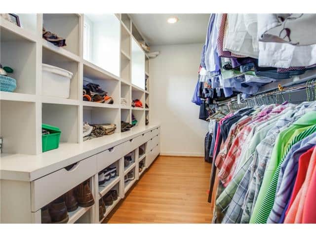 7218-Lakewood-Blvd-master-closet