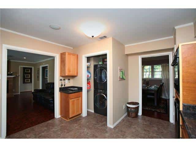 7309-Bennington-Laundry