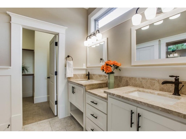 736-Elsbeth-Master-Bath