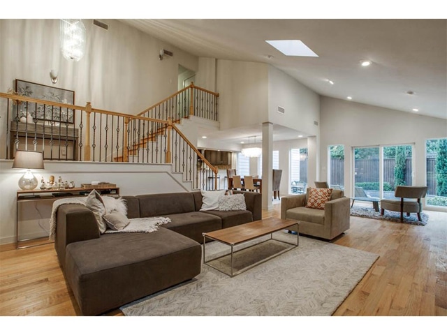 7719-Lemmonwood-Living-3