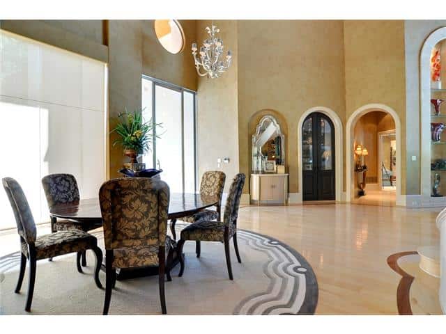 7918-Chartwell-Dining