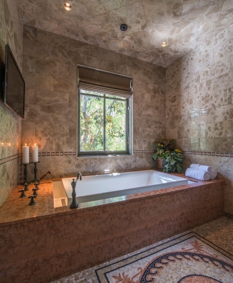 7941-summit-cove-fort-worth-texas-76179_15-470x570