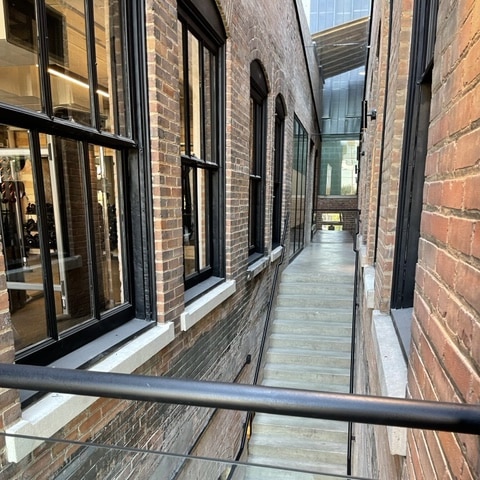 780D648D-51CF-41FD-AB68-7556B6B51C27