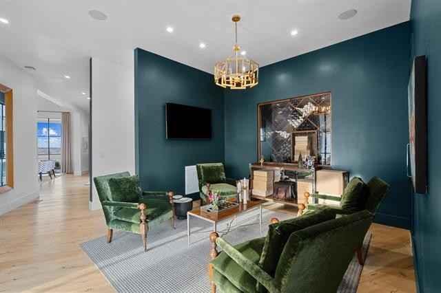 7cc50c7ed114e867f037666f974cec84l-m238609744od-w1024_h768_x2