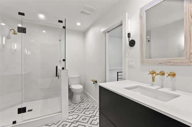 7f4598e95f0899701f5ba1547648363cl-m3308992825od-w1024_h768