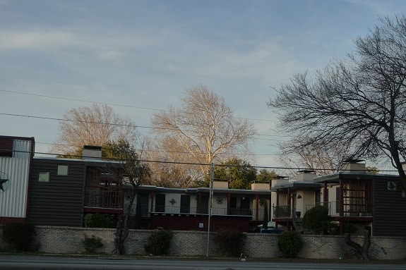 8005-Northwest-Highway-3