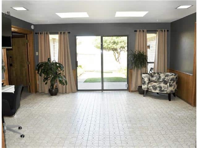 8031-Abramshire-Sun-room