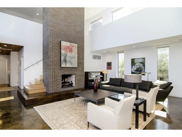 805-Kessler-Woods-Living