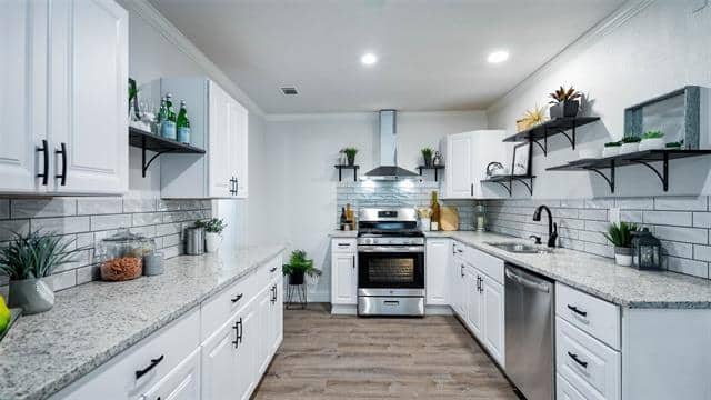 97D5CE97-B0FF-4DC9-BEFF-E38D9FD3CDF0