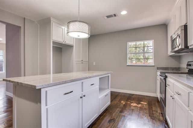 810-W-12th-L