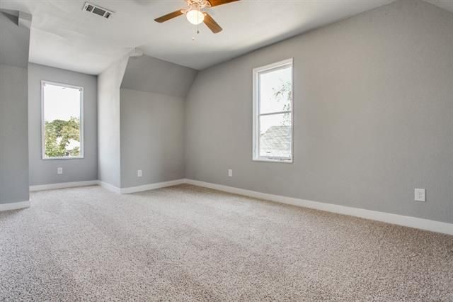 810-W-12th-S