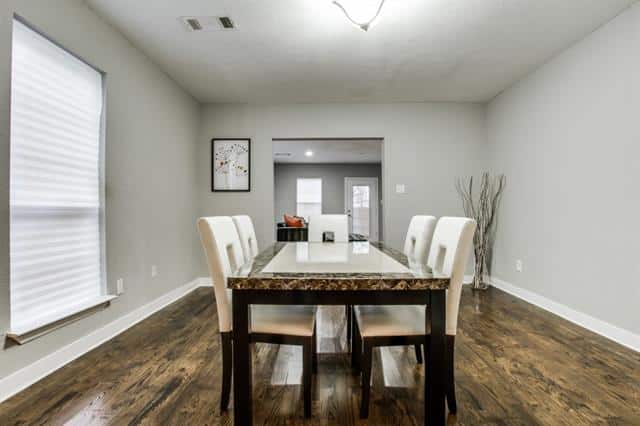 810-W.-12th-Dining-2