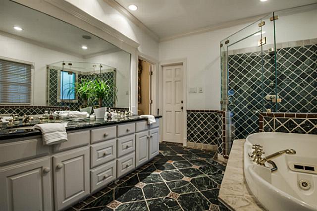 8200-Forest-Hills-Master-Bath