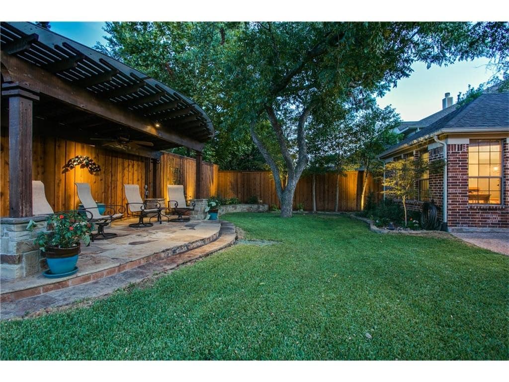 8312-Ridgelea-back-1024x768