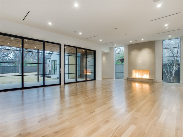 8403-Swananoah-Living