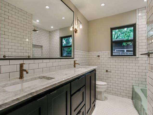 8530-Mediterranean-Second-Bath