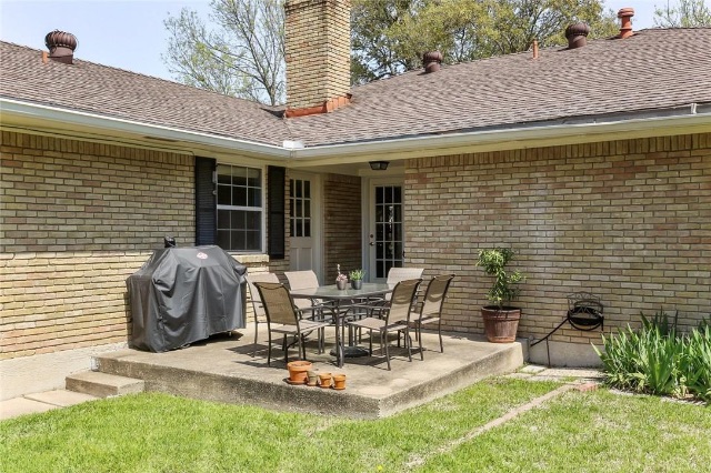 04_8541Capri_004_mls