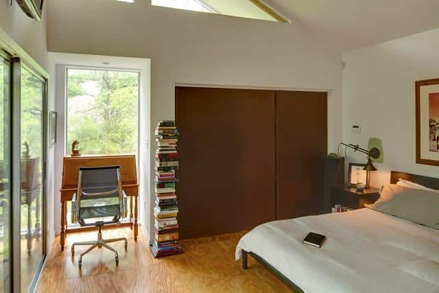 8643-Groveland-Master-Bedroom