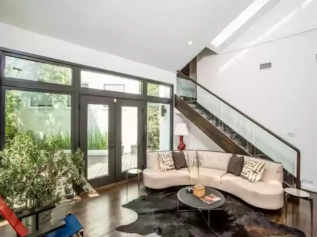 865cea1809ec31660a9d58100b328cc1l-m1507119591od-w1024_h768_x2