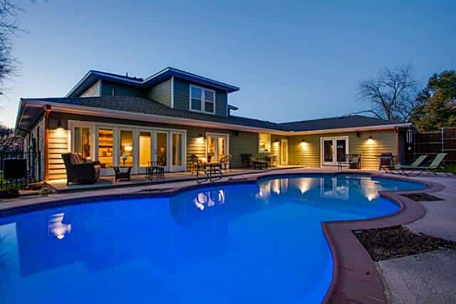 8836-Grenore-Pool-Backyard